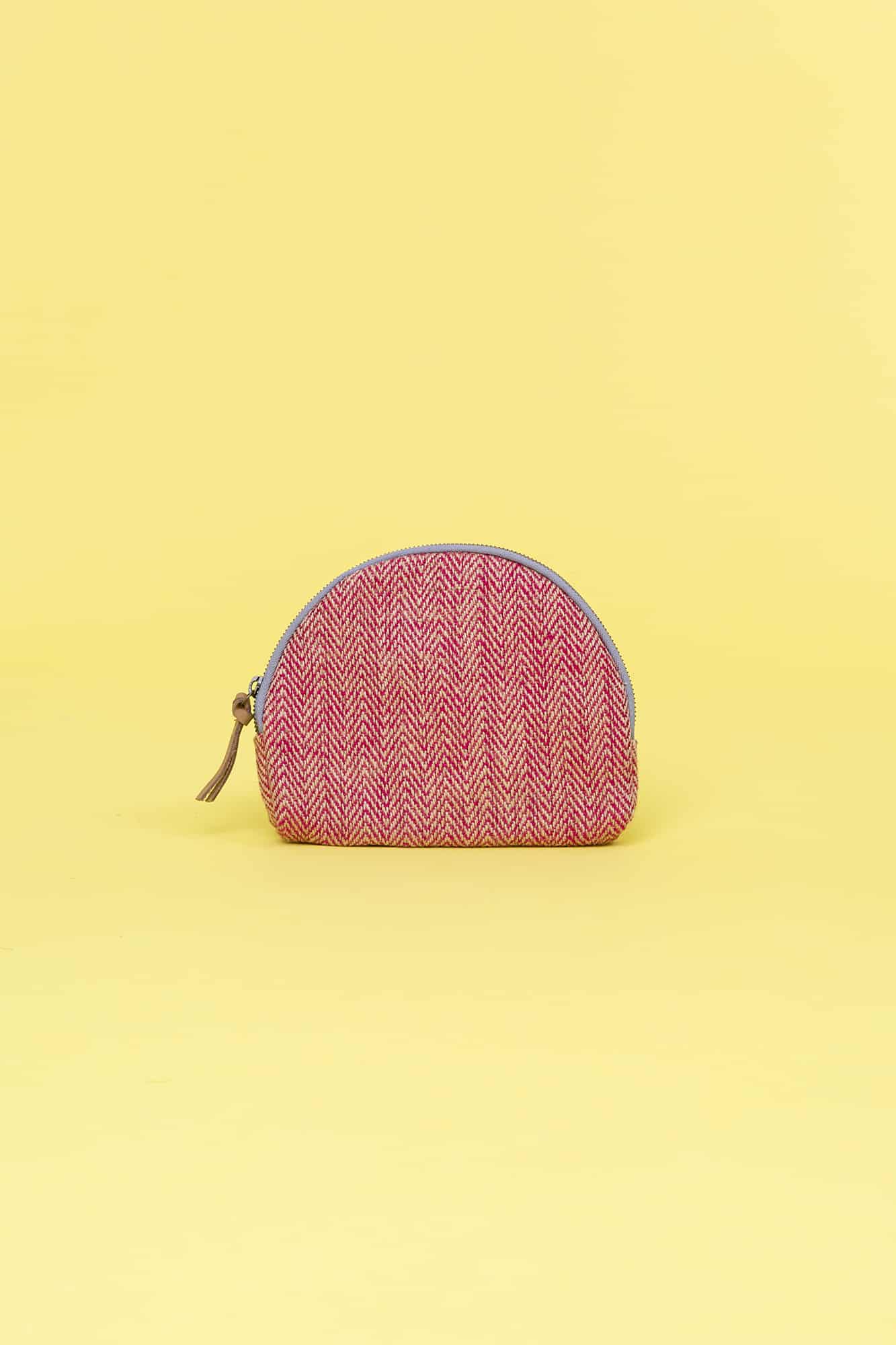Wallet or purse bag for women in sustainable materials